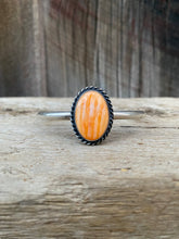 Load image into Gallery viewer, Spiny Oyster Cuff C0396