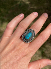 Load image into Gallery viewer, Vintage Ring Size 7 1/4