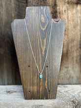 Load image into Gallery viewer, Turquoise Pendant Necklace N0781