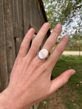 Load image into Gallery viewer, Pink Ring Size 8 R0338