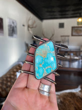 Load image into Gallery viewer, Turquoise Statement Cuff C0430