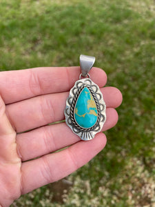 Royston Pendant P05473