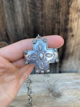 Load image into Gallery viewer, Cross Necklace N0736