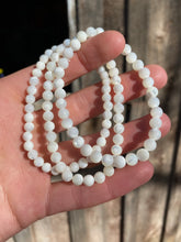 Load image into Gallery viewer, Mother of Pearl Stretch Bracelet C0223
