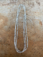 Load image into Gallery viewer, Mother of Pearl Necklace N0668
