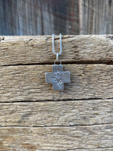 Load image into Gallery viewer, Cross Necklace N0736