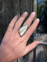 Load image into Gallery viewer, Royston Ribbon Ring Size 8 R0463