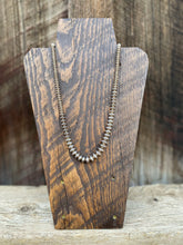 Load image into Gallery viewer, Vintage Graduated Sterling Silver Pearls N0622