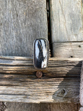 Load image into Gallery viewer, White Buffalo Ring Size 8 3/4 R0465