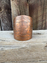 Load image into Gallery viewer, Copper Cuff