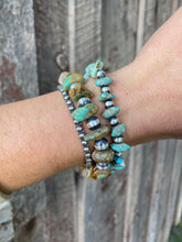 Load image into Gallery viewer, Campitos and Silver Stretchy Bracelet C0392