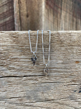 Load image into Gallery viewer, Heart Necklace