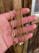Load image into Gallery viewer, Brass Paperclip Chain