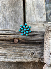 Load image into Gallery viewer, Vintage Ring Size 6
