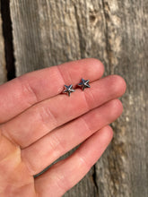 Load image into Gallery viewer, Sterling Star Earrings E0258