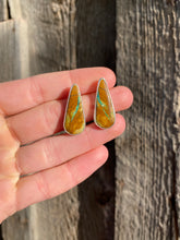 Load image into Gallery viewer, Royston Ribbon Earrings E0310