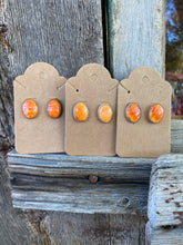 Load image into Gallery viewer, Orange Spiny Oyster Earrings E0322