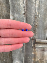 Load image into Gallery viewer, Lapis 4mm Studs