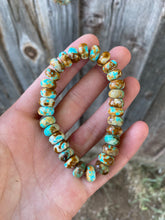Load image into Gallery viewer, Turquoise Stretchy Bracelet