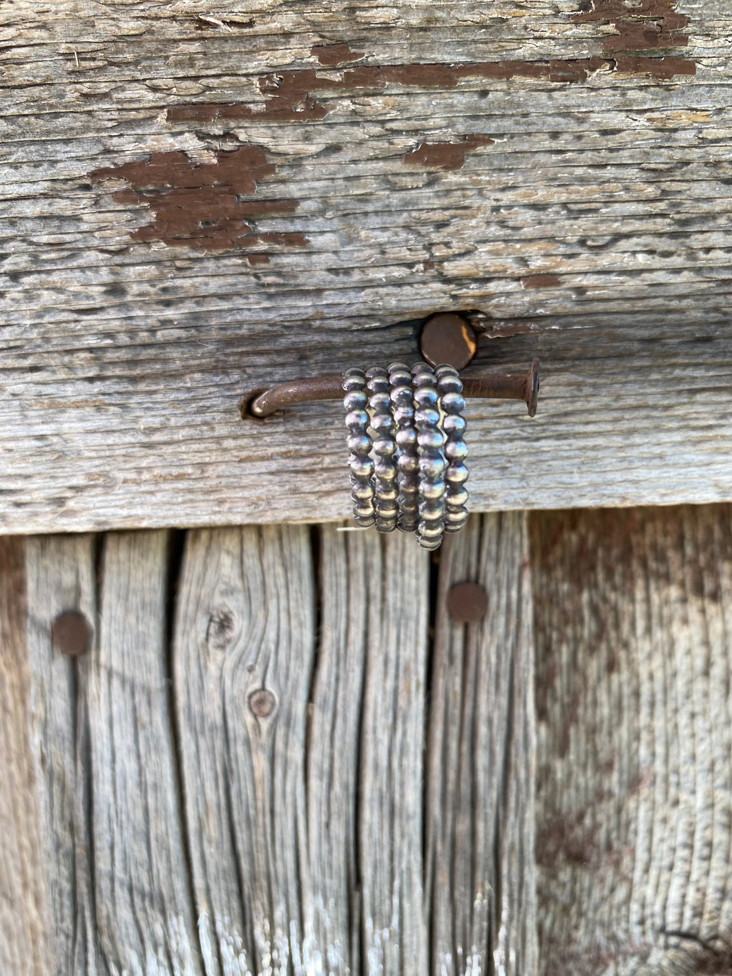 Dainty Dot Ring R0311