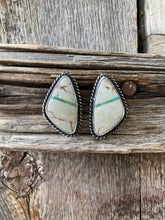 Load image into Gallery viewer, Royston Ribbon Earrings E0327