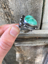Load image into Gallery viewer, Vintage Ring Size 8