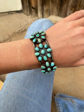 Load image into Gallery viewer, Vintage Cluster Cuff