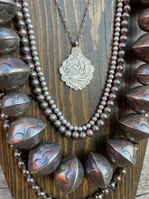Load image into Gallery viewer, Vintage Sterling Necklace N0773