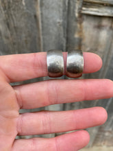 Load image into Gallery viewer, Sterling Silver Vintage Hoops E0289