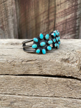 Load image into Gallery viewer, Vintage Cluster Cuff