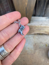 Load image into Gallery viewer, Boot Tie Clip/ Scarf N0941